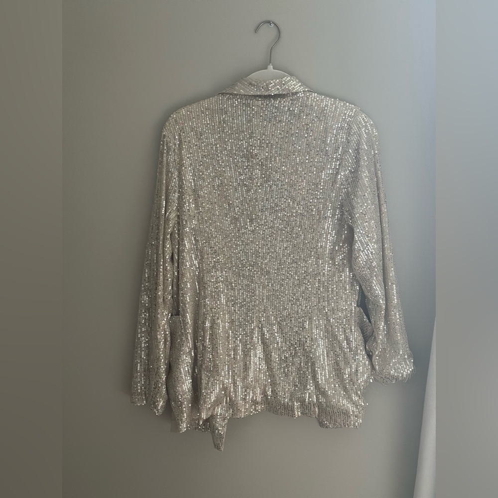 Main Strip Shimmering Gold Sequin Blazer - Picture 12 of 12